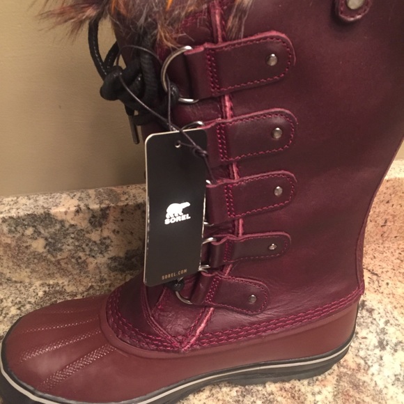 Sorel Joan of Arctic Lux Faux-Fur Trimmed Boots - Picture 4 of 7